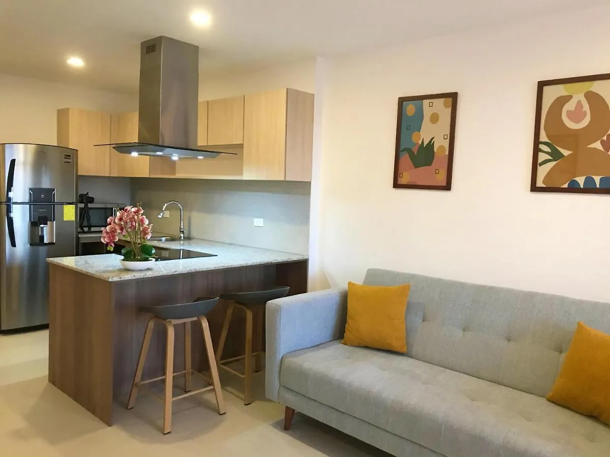 Suite Apartamento Espectacular Vista La Carolina - One Quito 0*,